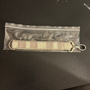 Hang-It-Up Key Fob by thirty-one
New in package